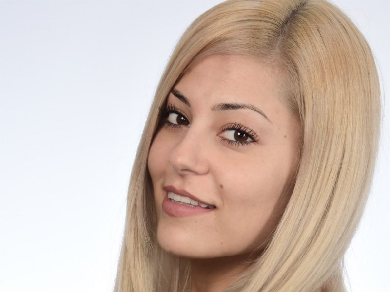 Yonca - Friseurin Yonca - Friseurin
